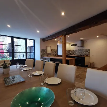 Maison Familiale 12 Personnes, Casa de Férias Blesle