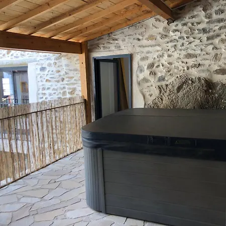 Maison Familiale 12 Personnes, Casa de Férias Blesle